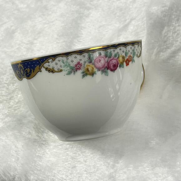 Thuny Czechoslovakia Porcelain Tea Cups Set Of 8 Floral Garland Gold Trim - Picture 10 of 15